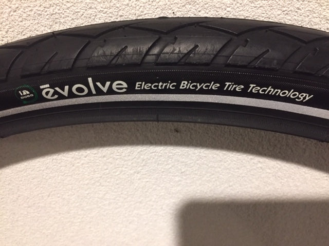 Tyre, EBIKE ready, "Charger" BLACK 700 x 40C, 3mm additional puncture protection, w/reflective tape, wire bead, Premium tyre, Made in Taiwan (40-622)