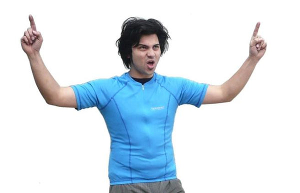 Jersey, COMO SPORTS, short sleeve, 3/4 length zip, 3 rear pockets, Size MEDIUM, colour BLUE, 
