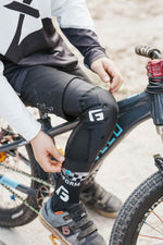 Youth X4 Knee Guard Black