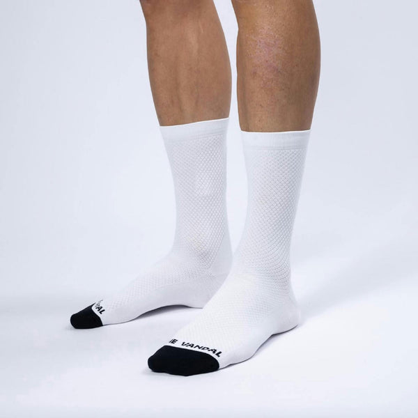 THE VANDAL PERFORMANCE SOCK ESSENTIAL WHITE 36-42