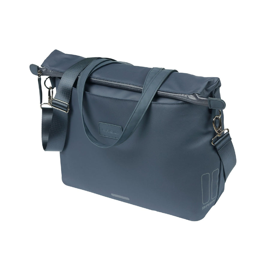 BASIL MANHATTAN COMMUTER BICYCLE LAPTOP BAG, 12L, NAVY